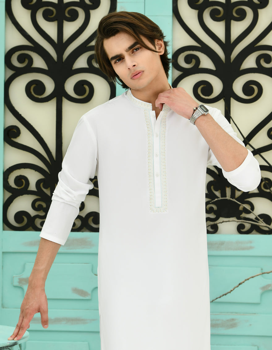 Blended White Kameez Shalwar - J. Junaid Jamshed