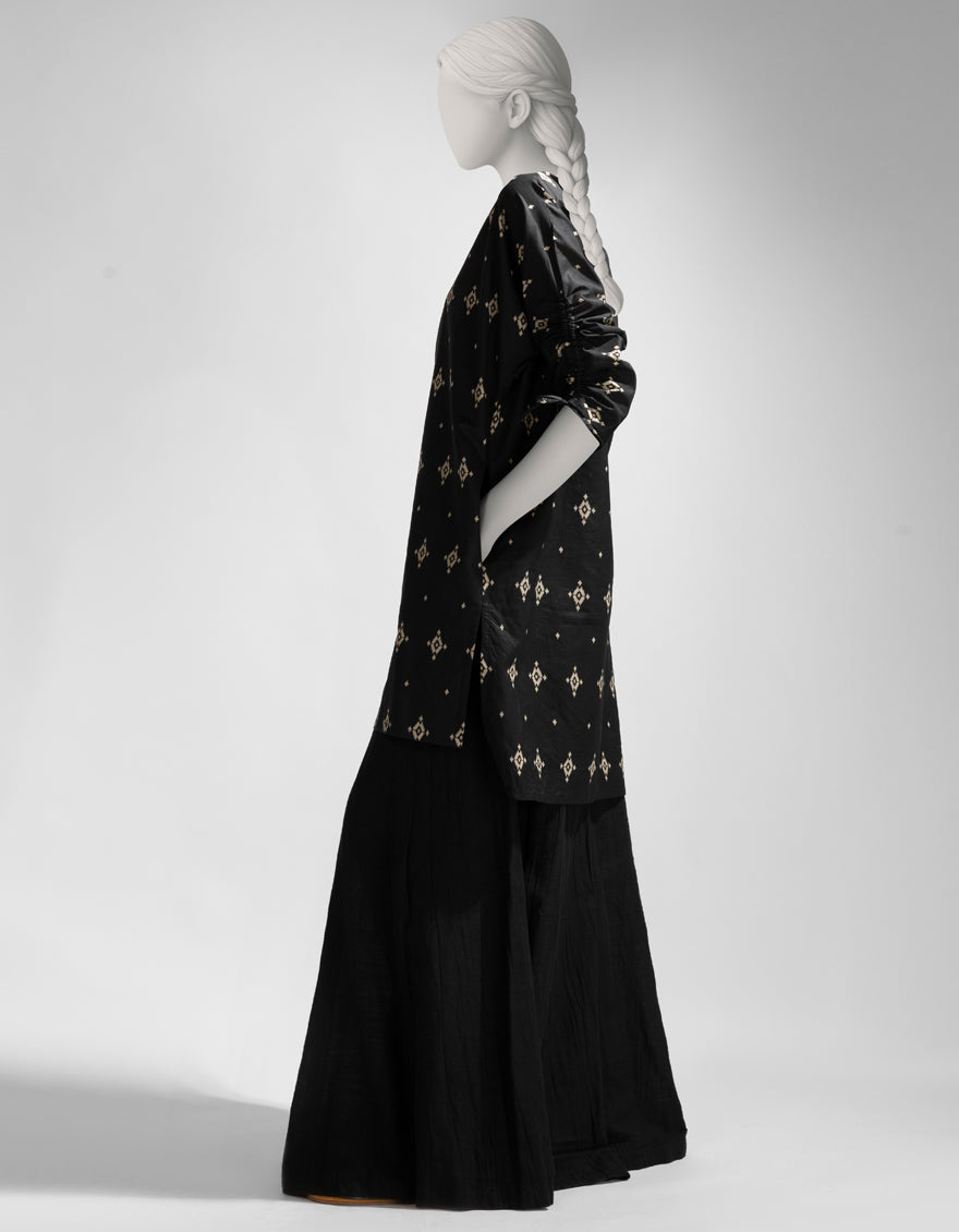 Lawn Black Kurti - J. Junaid Jamshed