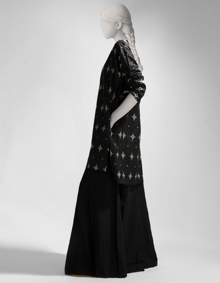 Lawn Black Kurti - J. Junaid Jamshed