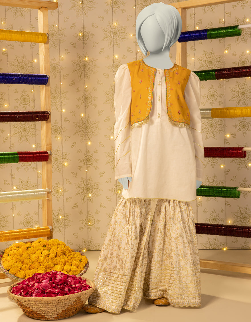 Lawn White Stitched Suit - J. Junaid Jamshed