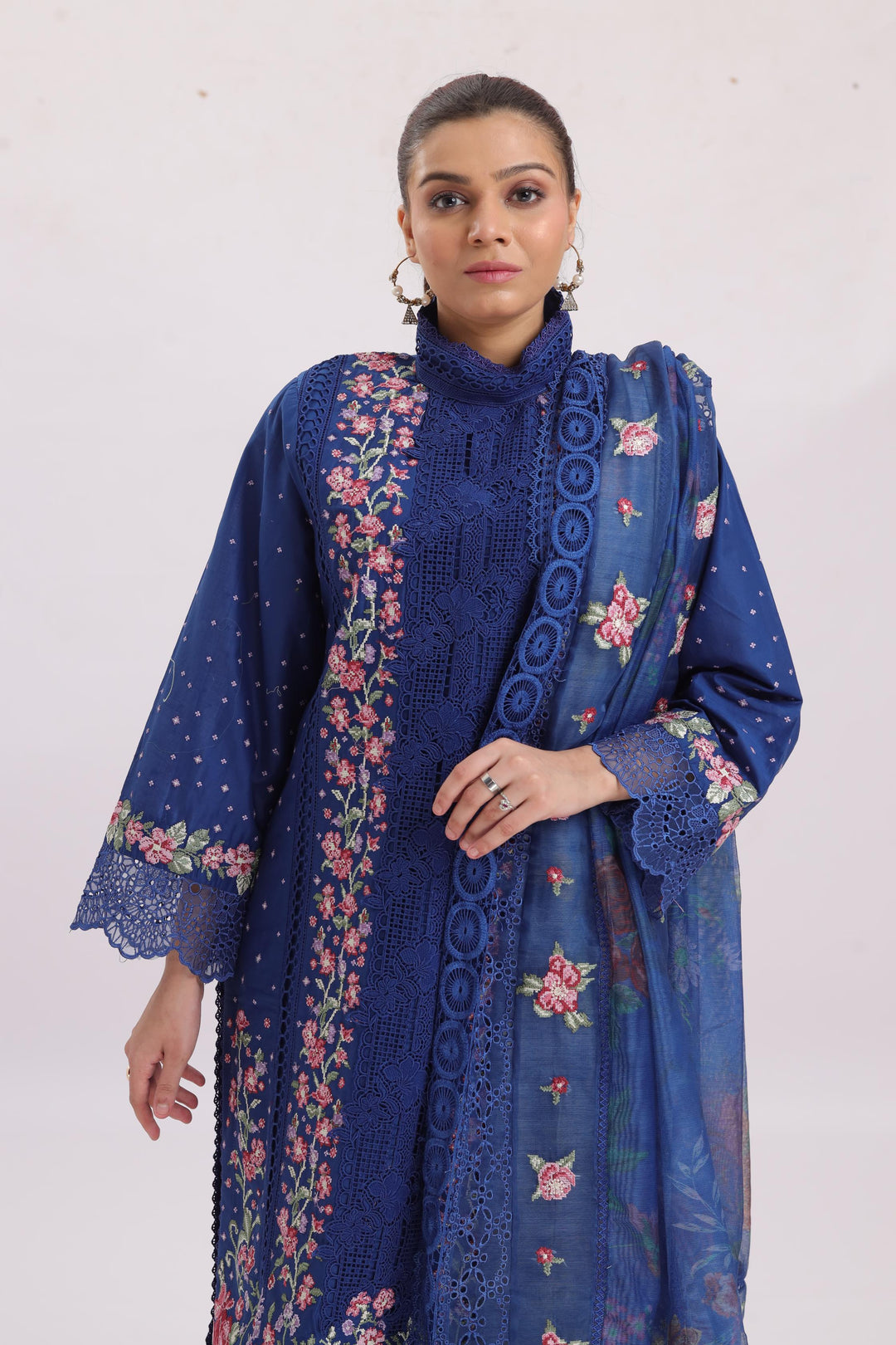 Design 4A - Sobia Nazir Luxury Lawn Stitched