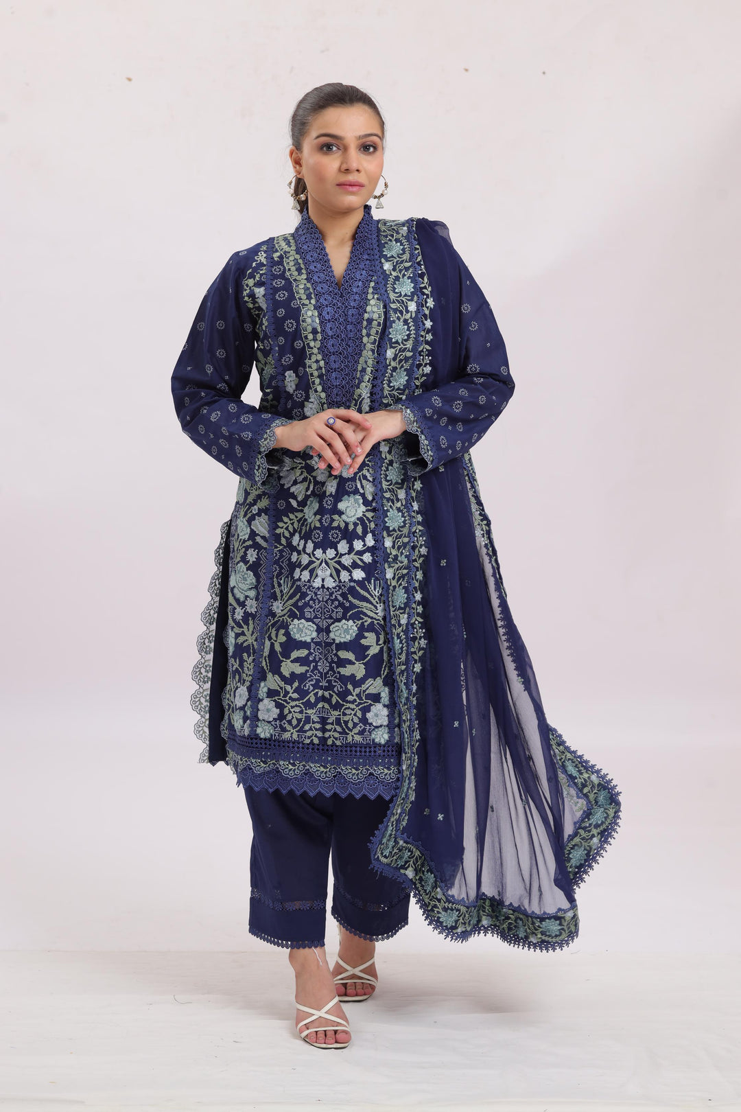 Design 8A - Sobia Nazir Luxury Lawn Stitched