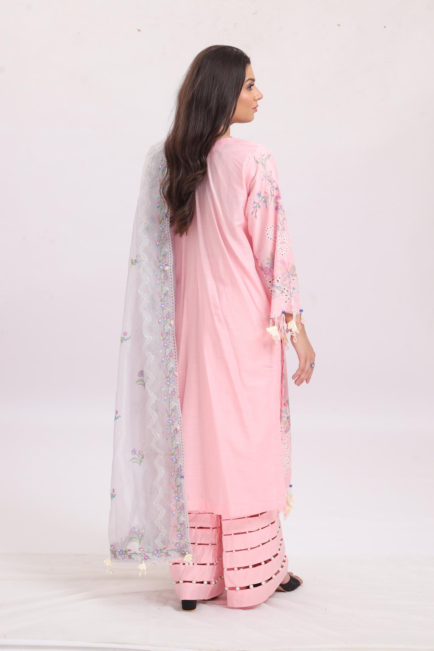 Embroidered Schiffli Lawn Pink Stitched Suit - Sana Safinaz