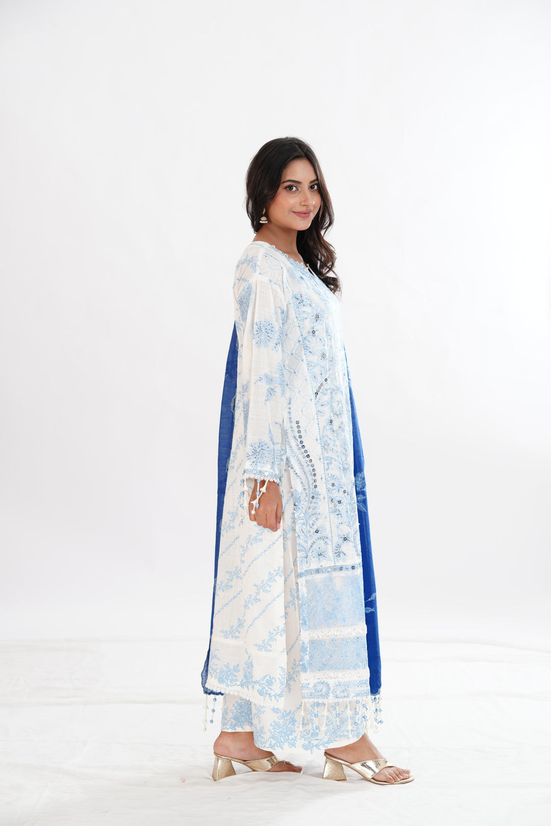 Sky Blue Luxury Lawn Stitched Suit - Sana Safinaz