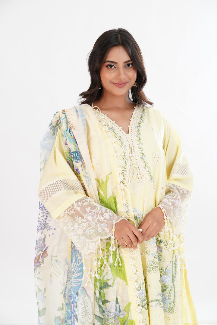 Yellow Luxury Lawn Stitched Suit - Sana Safinaz