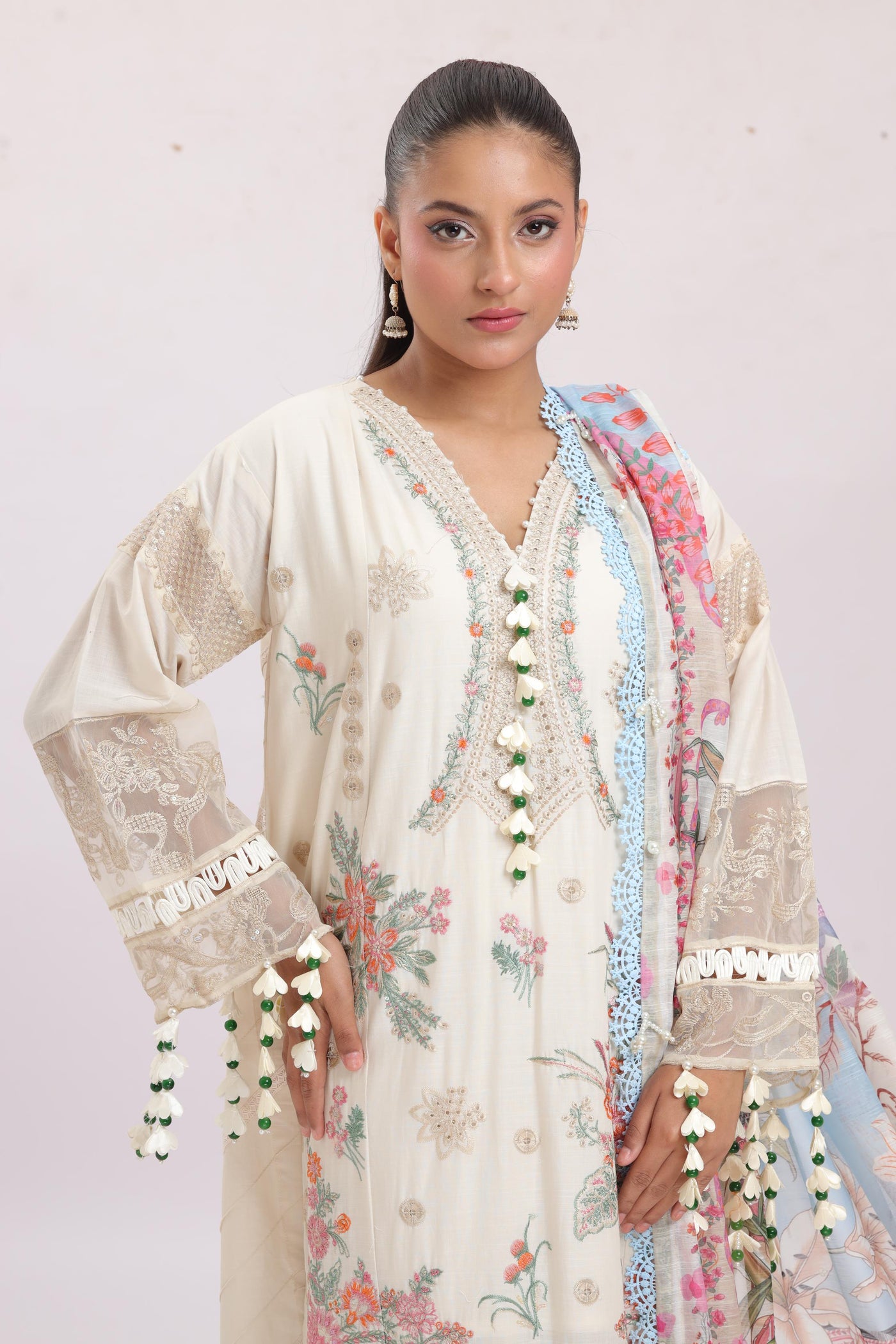 Embroidered Slub Lawn Cream Stitched Suit - Sana Safinaz