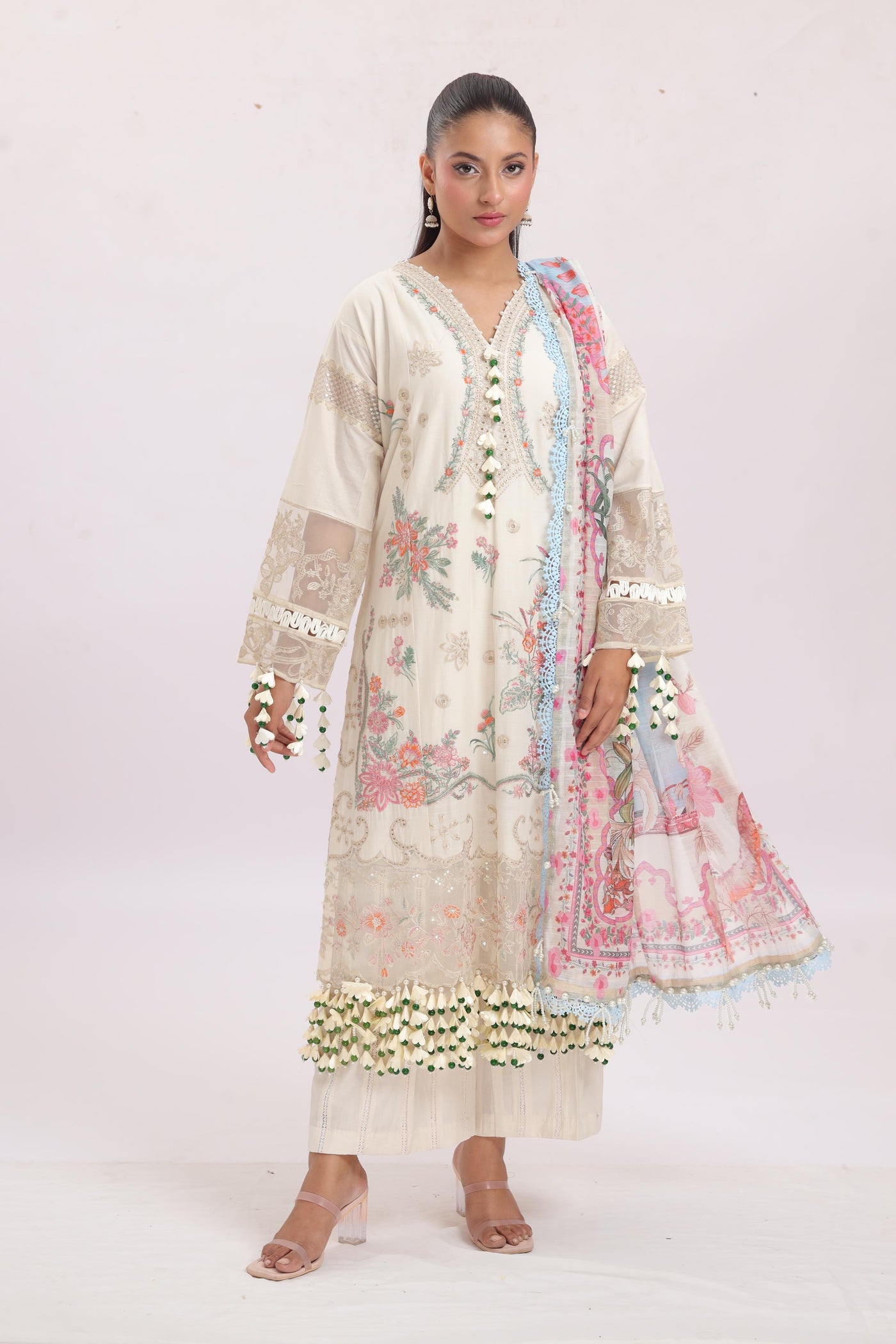 Embroidered Slub Lawn Cream Stitched Suit - Sana Safinaz