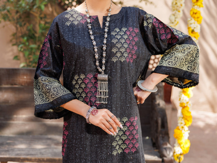Dobby Black Kurti - Almirah