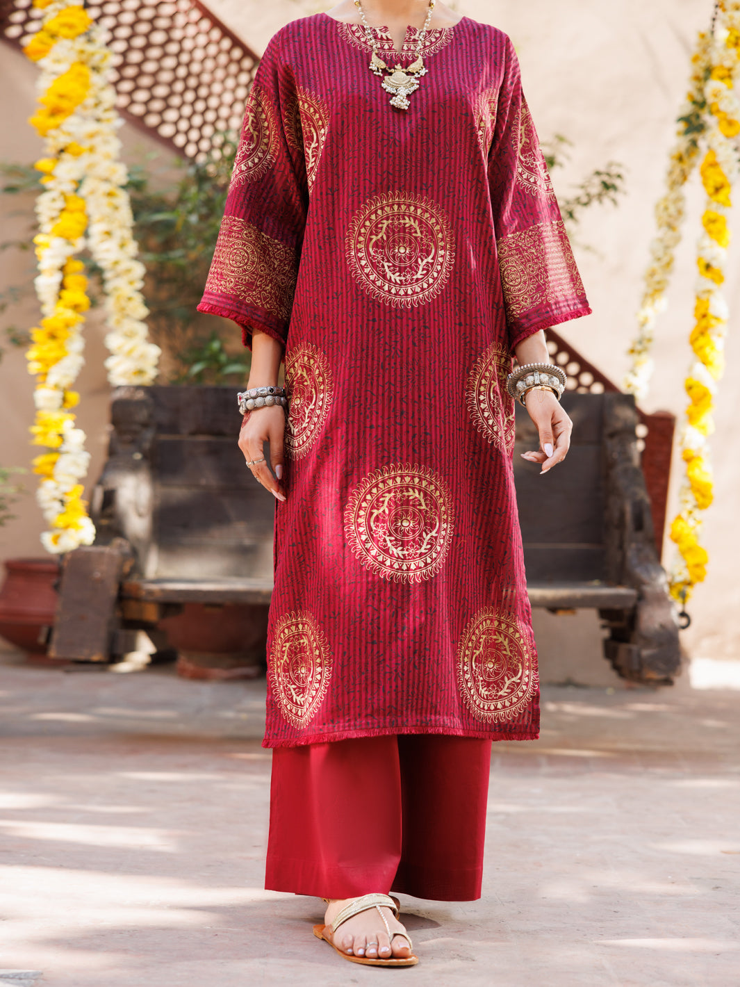 Dobby Maroon Kurti - Almirah