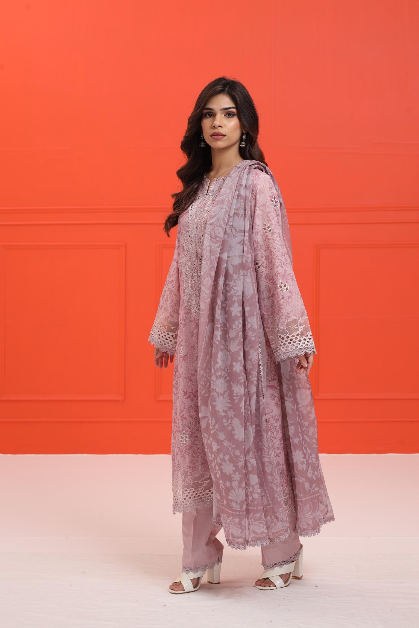 Lunetta B - Afrozeh Damask The Holiday Edit '25 Stitched