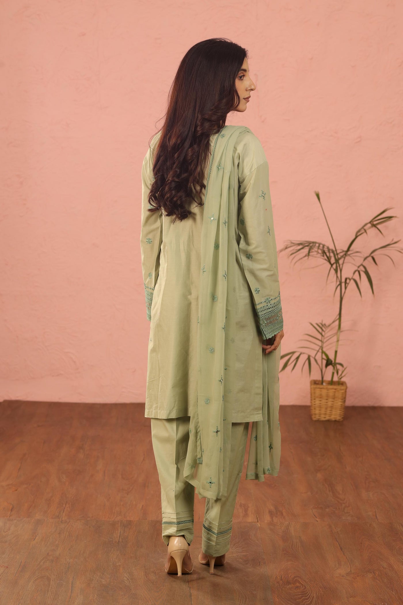 Embroidered Lawn Green 3 Piece Suit - Al Karam