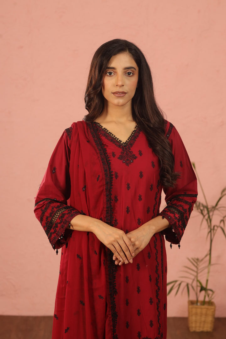 Embroidered Lawn Maroon 3 Piece Suit - Al Karam
