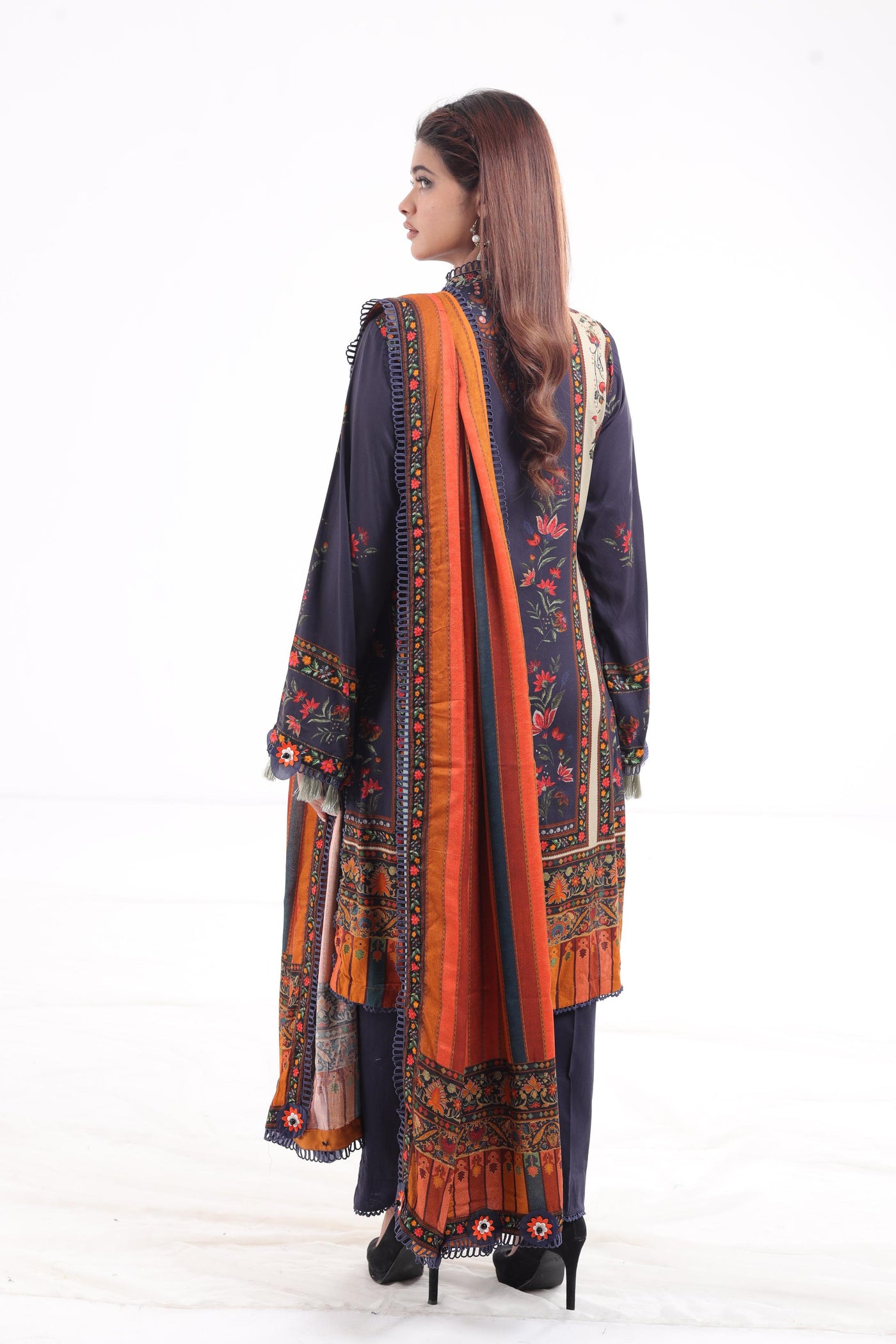 Design 3A - Sana Safinaz Muzlin Winter Stitched