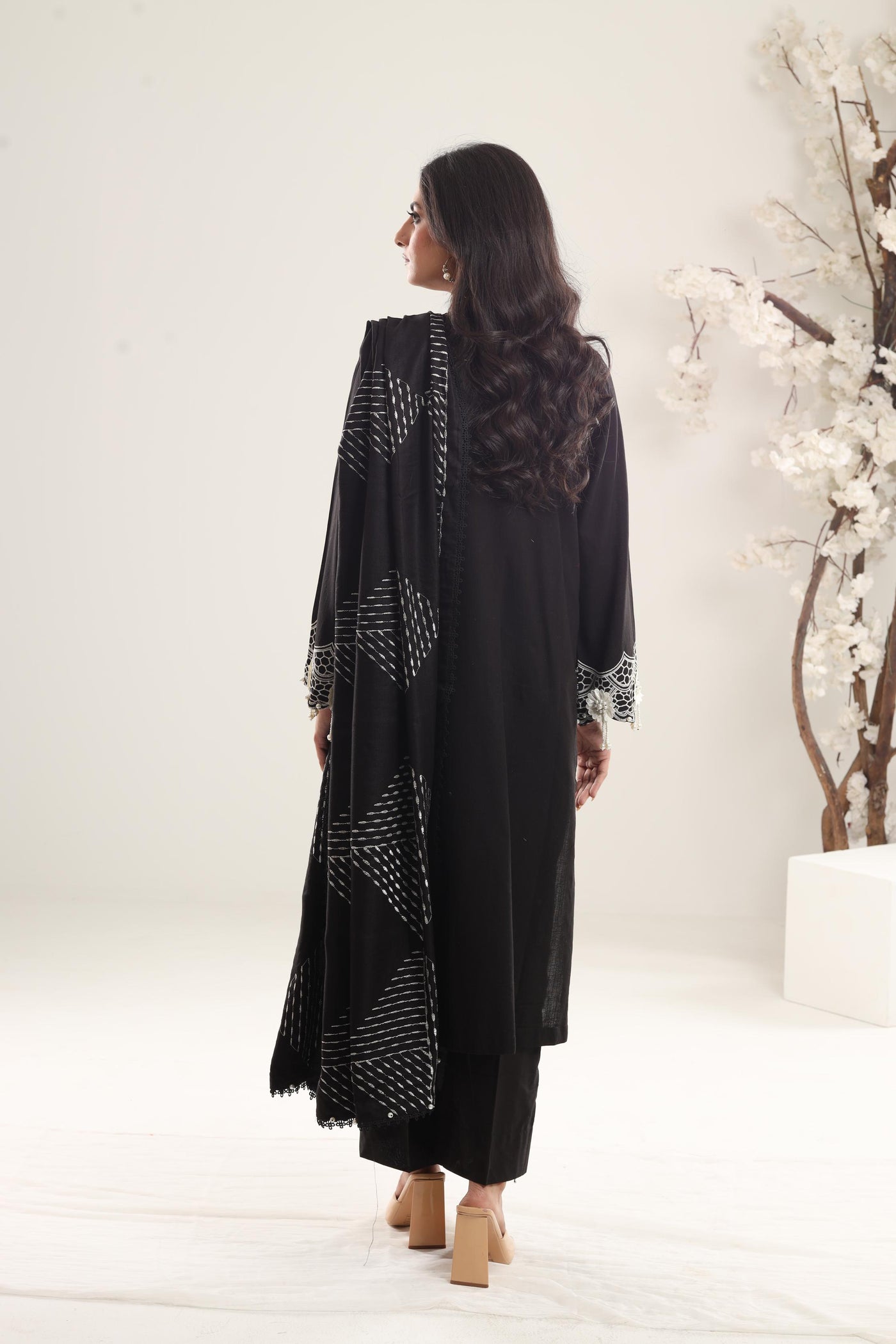 Design 9B - Sana Safinaz Muzlin Winter Stitched