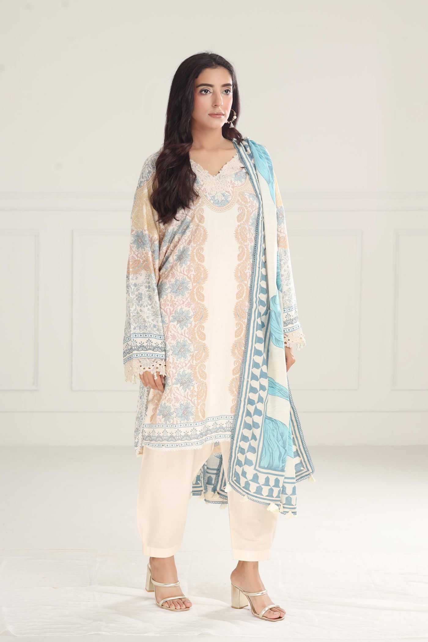 Design 23A - Sana Safinaz Muzlin Winter Stitched