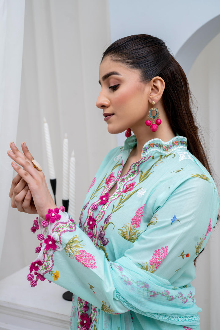 Lawn Light Green Stitched Suit - Sana Safinaz Muzlin Stitched