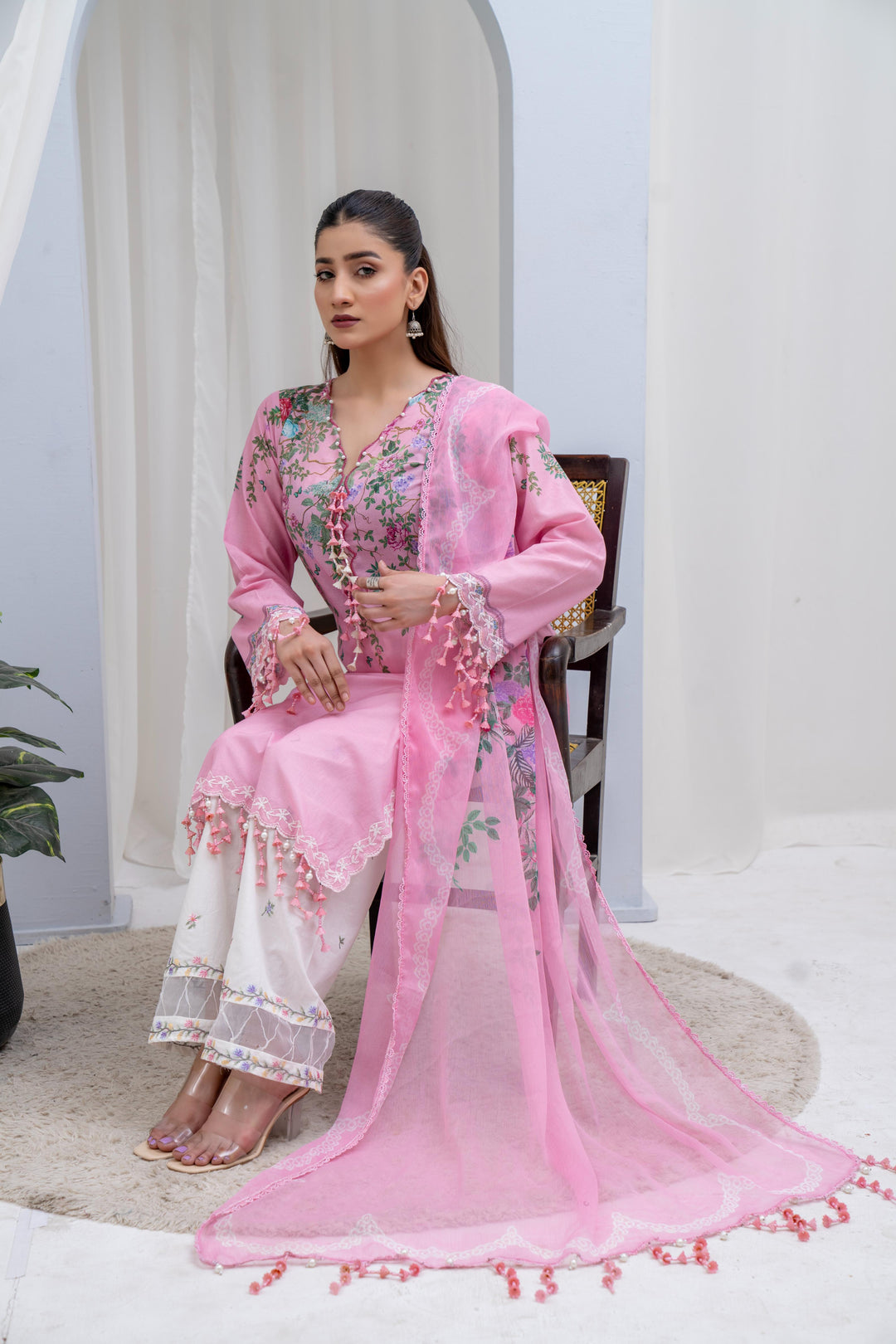 Lawn Pink Stitched Suit - Sana Safinaz Muzlin Stitched