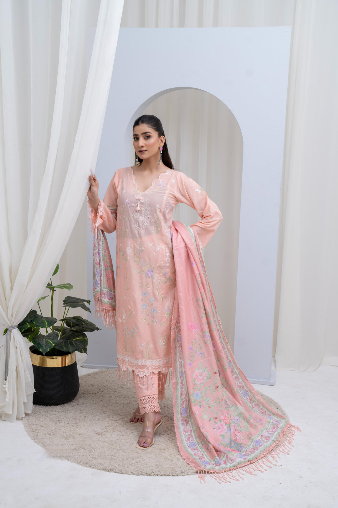 Lawn Pink Stitched Suit - Sana Safinaz Muzlin Stitched