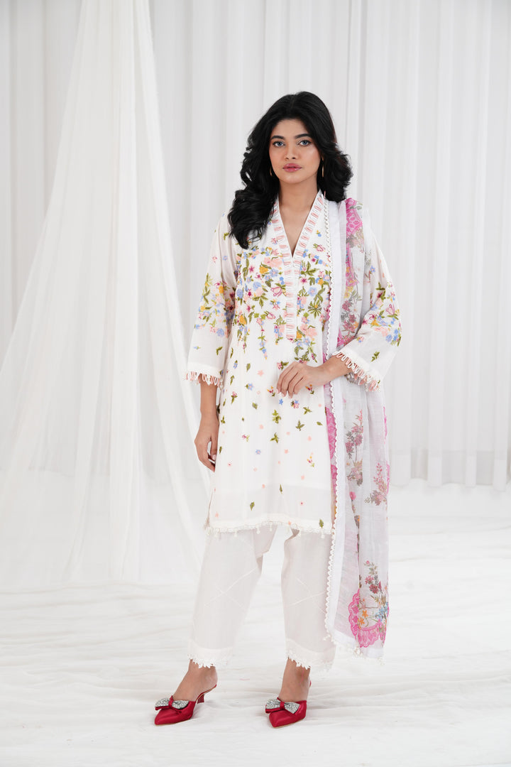 Lawn Off White  Stitched Suit - Sana Safinaz Muzlin 25'