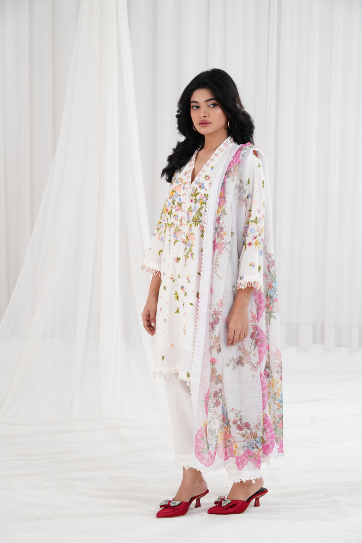 Lawn Off White  Stitched Suit - Sana Safinaz Muzlin 25'