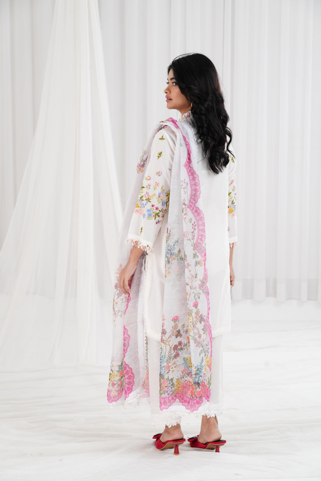 Lawn Off White  Stitched Suit - Sana Safinaz Muzlin 25'