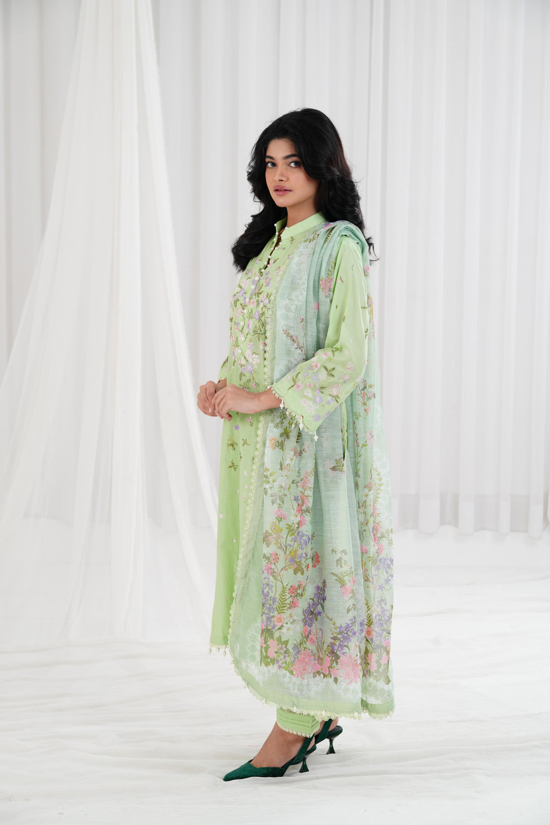 Lawn Green  Stitched Suit - Sana Safinaz Muzlin 25'