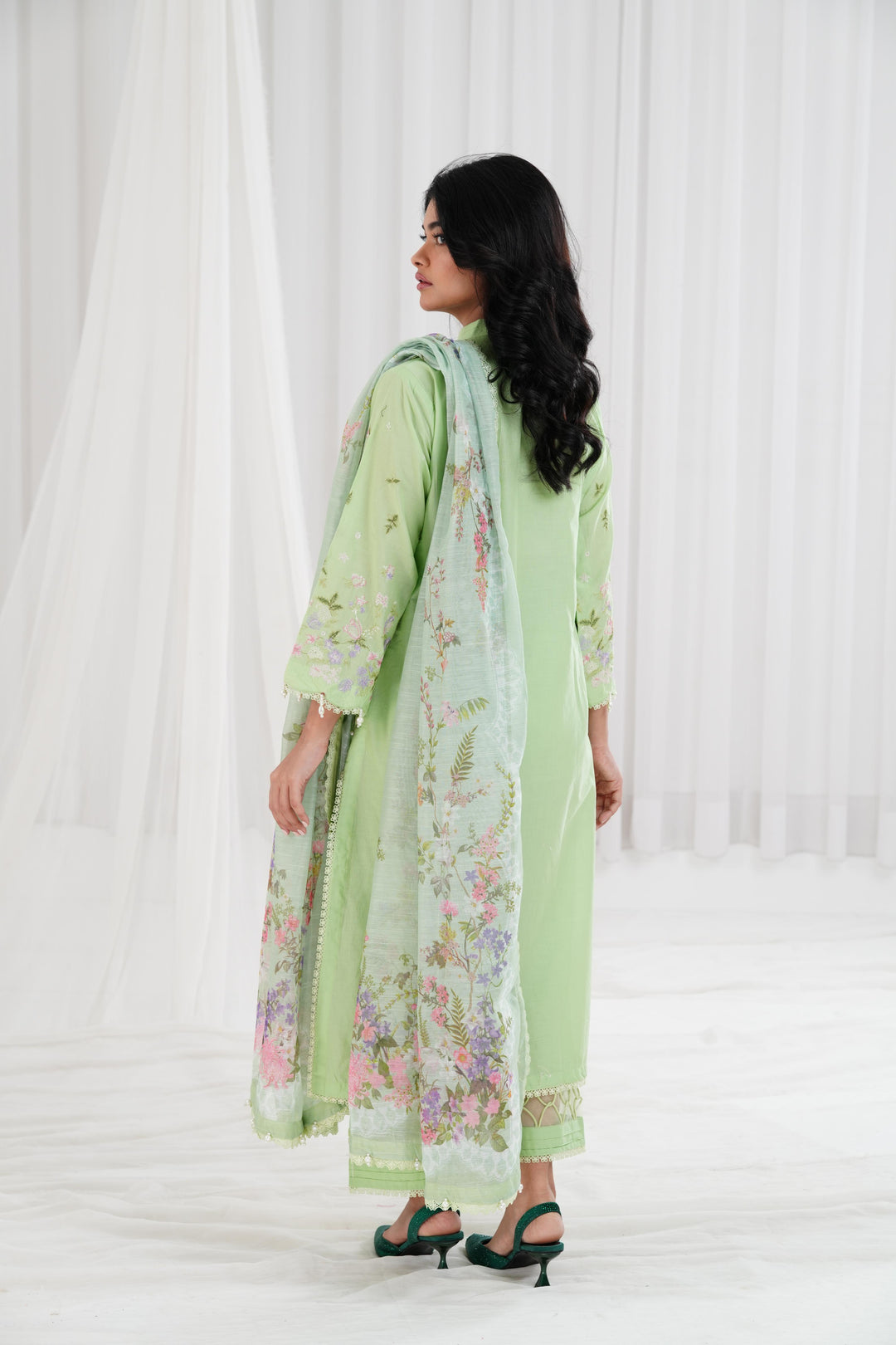 Lawn Green  Stitched Suit - Sana Safinaz Muzlin 25'