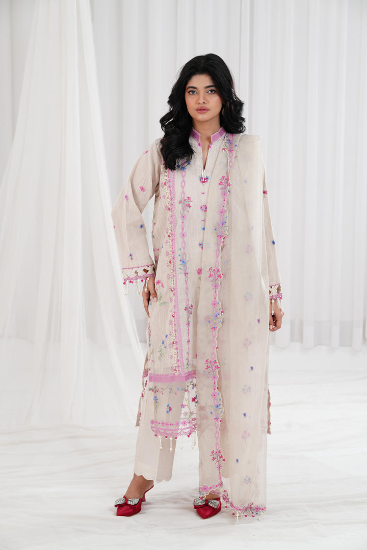 Lawn Cream  Stitched Suit - Sana Safinaz Muzlin 25'