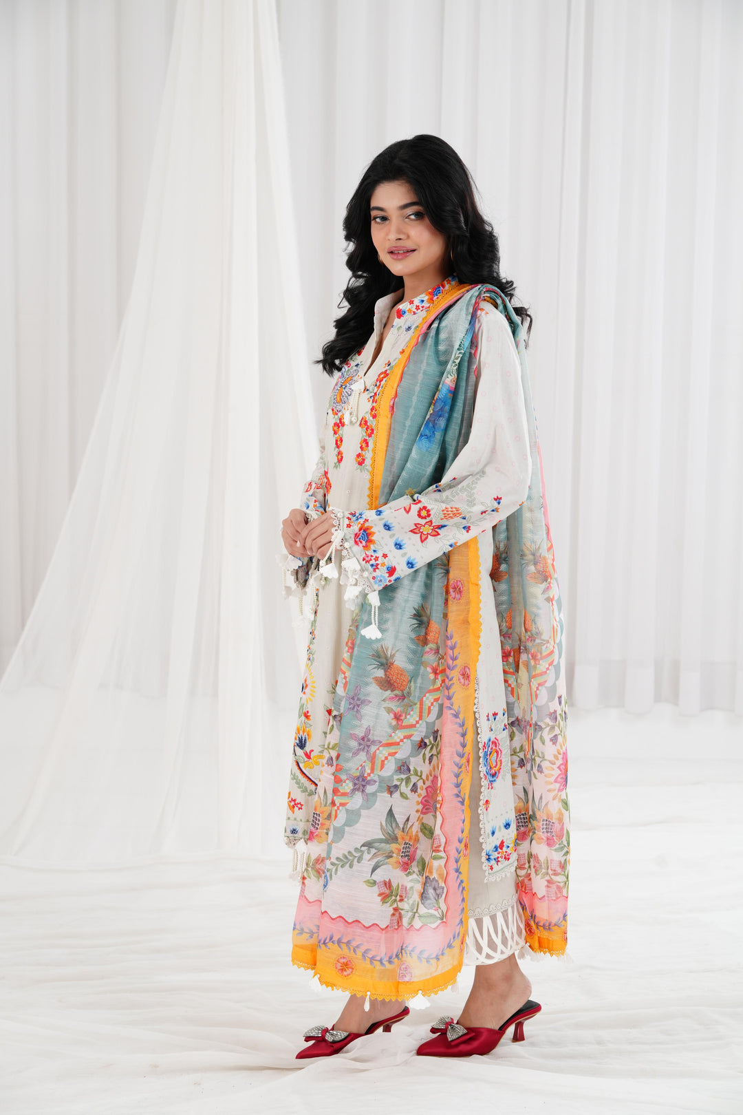 Lawn Off White  Stitched Suit - Sana Safinaz Muzlin 25'