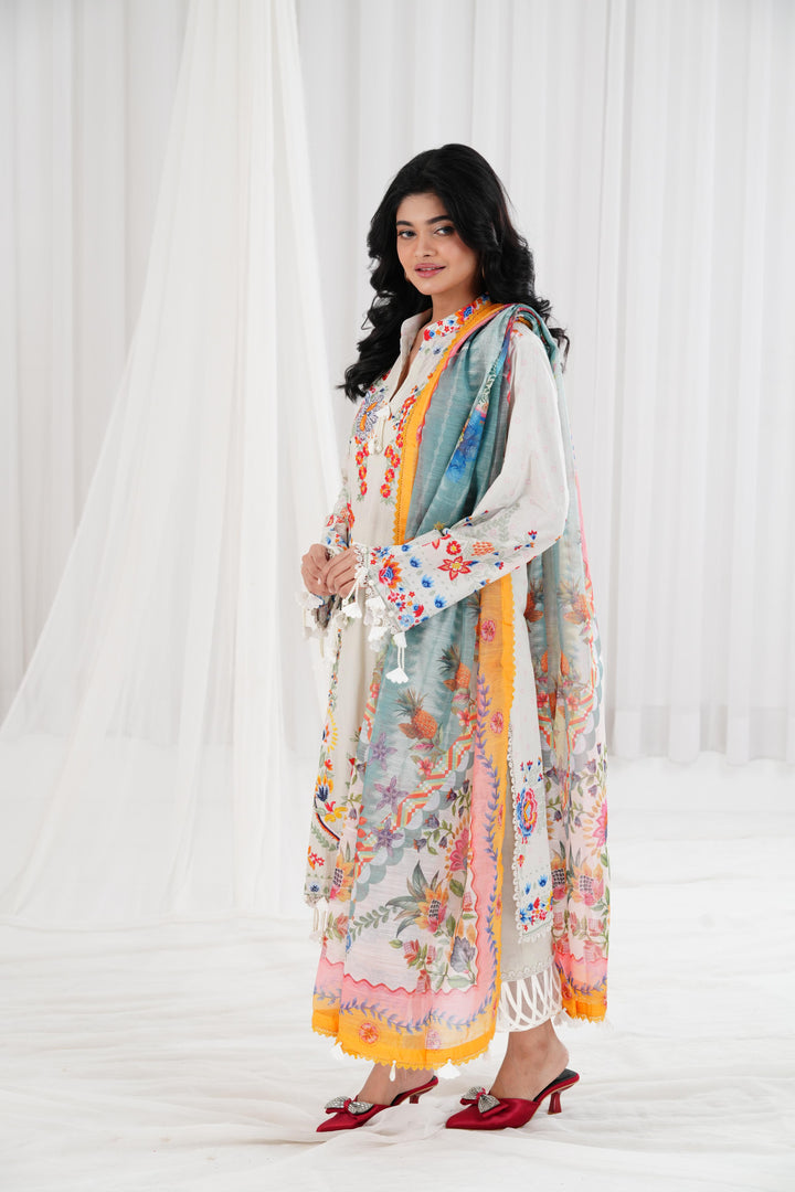 Lawn Off White  Stitched Suit - Sana Safinaz Muzlin 25'