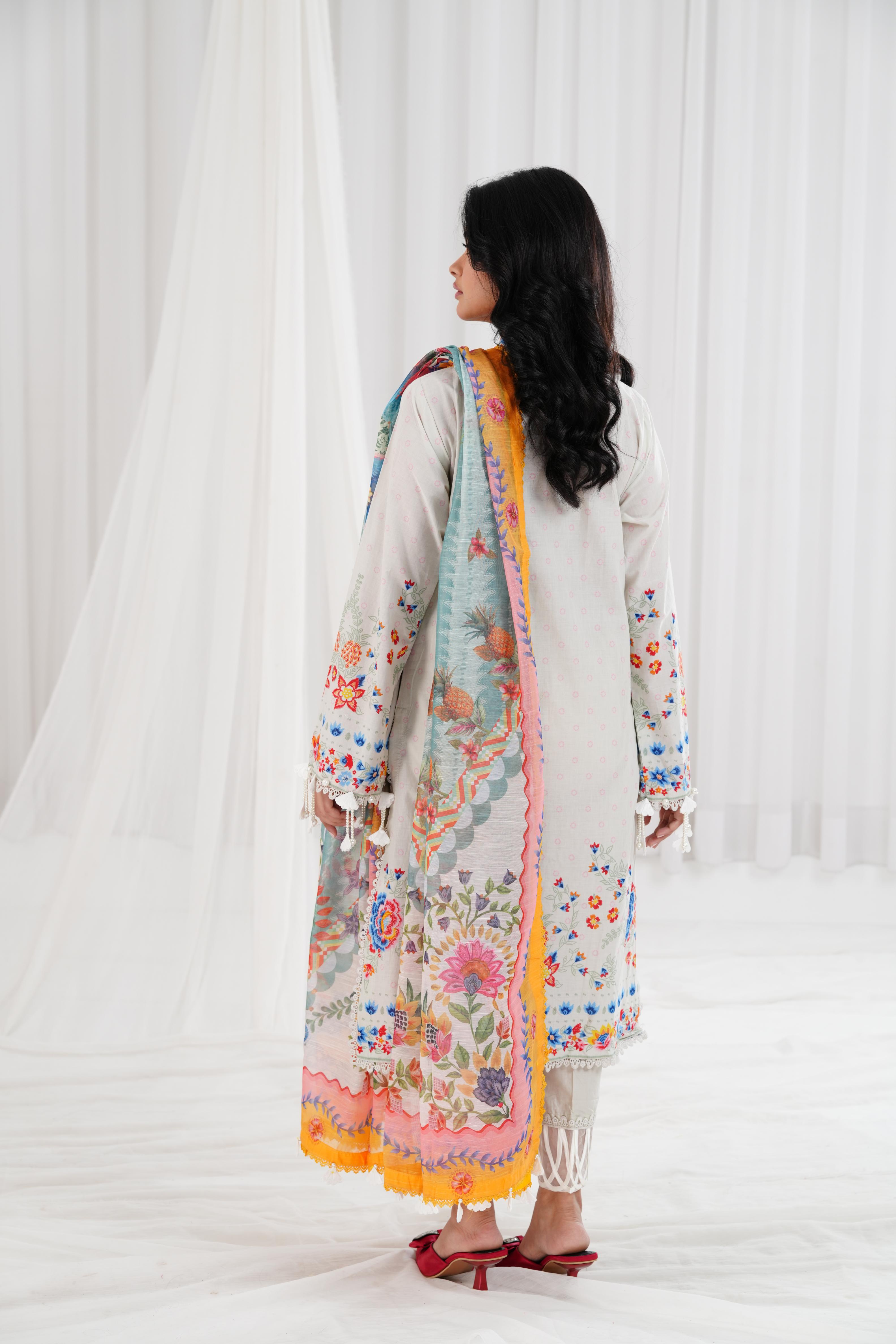 Lawn Off White Stitched Suit - Sana Safinaz Muzlin 25' – Janan