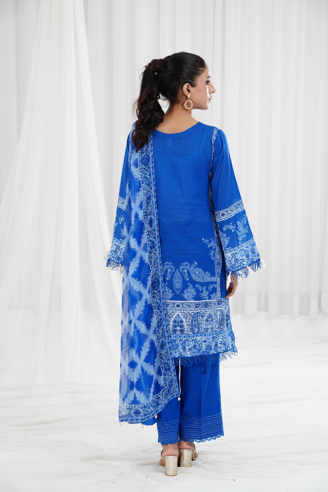 Design 3B - Maria B Summer M Basics Stitched