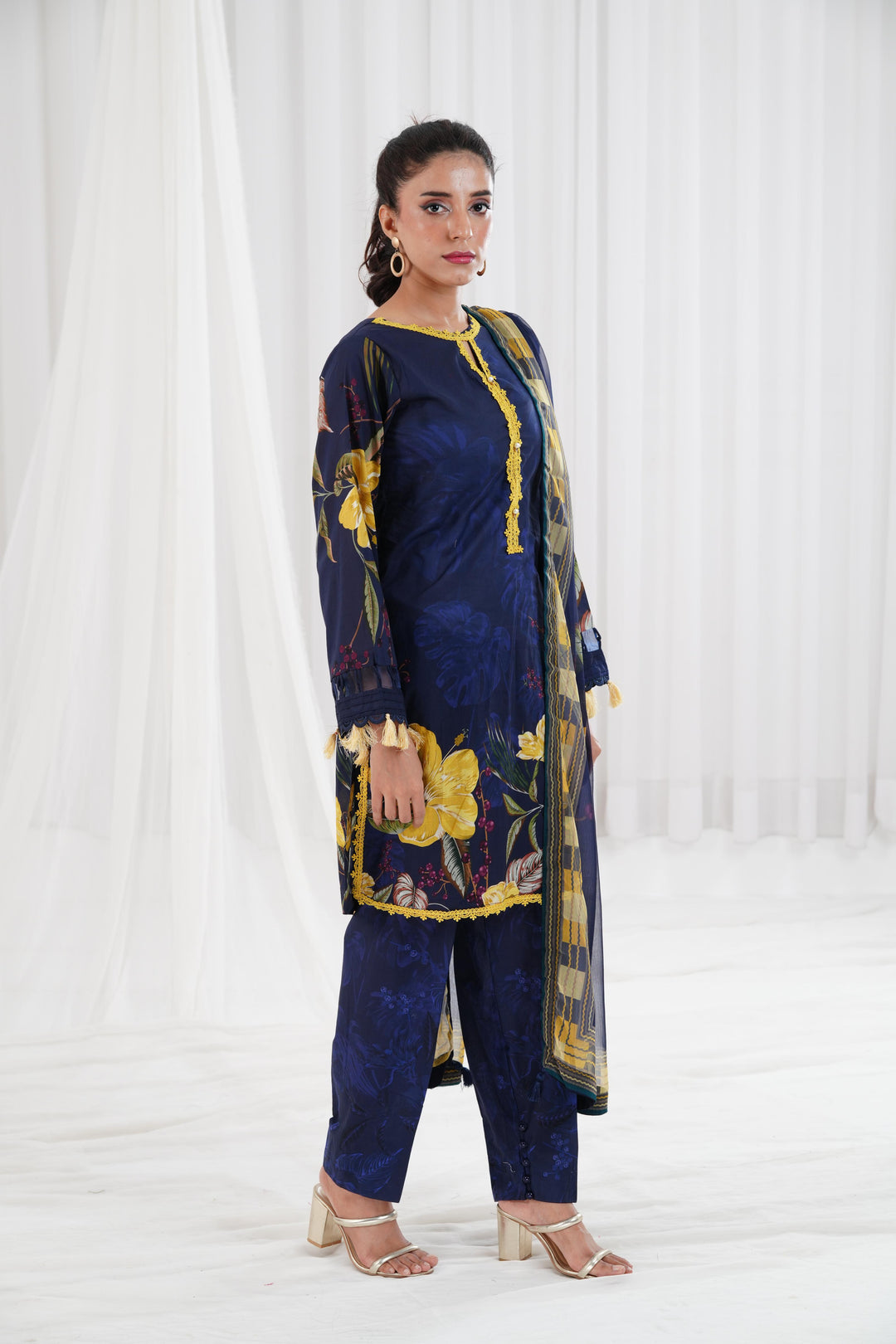 Design 10B - Maria B Summer M Basics Stitched