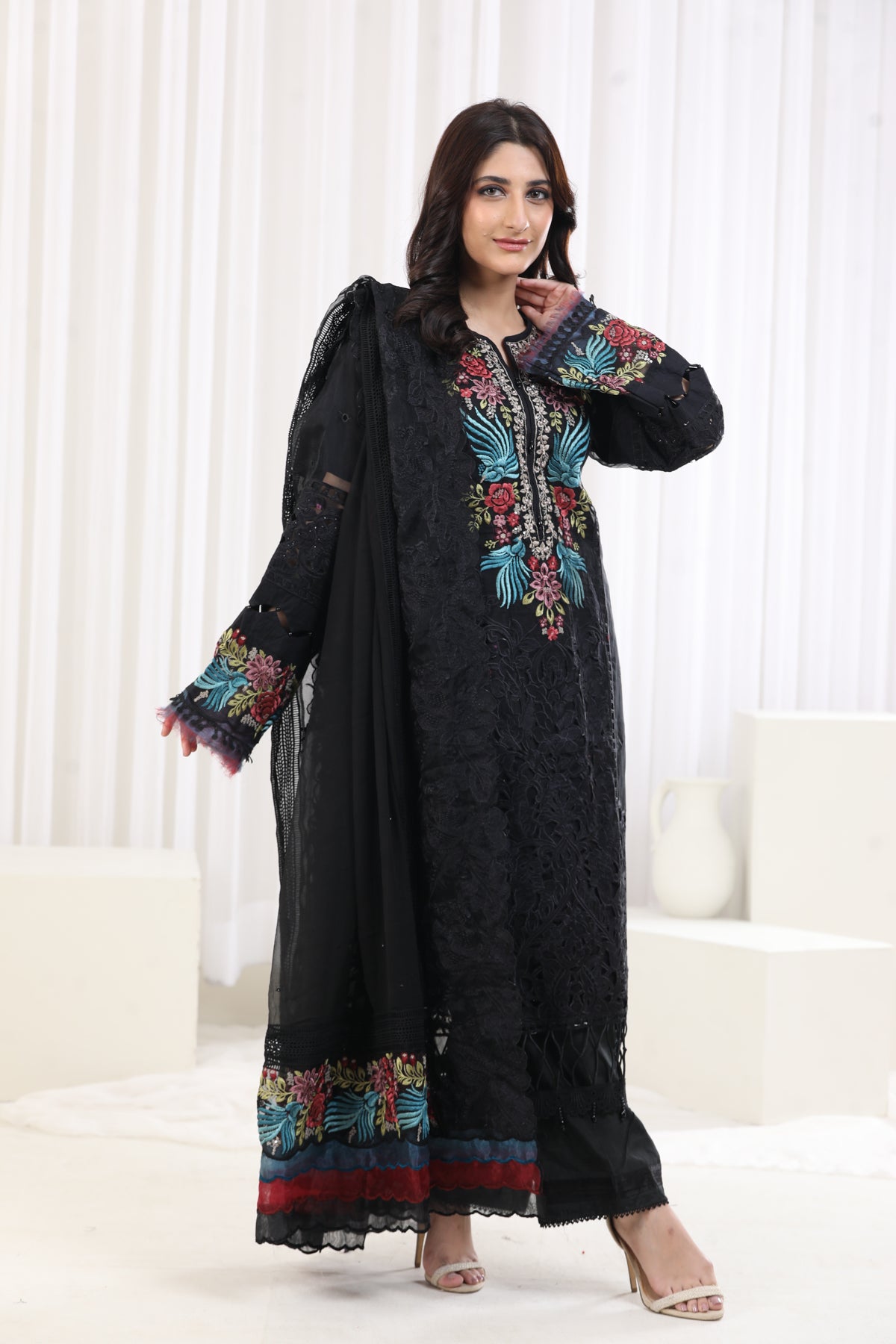 MB-04 - Maria B Luxury Lawn Collection