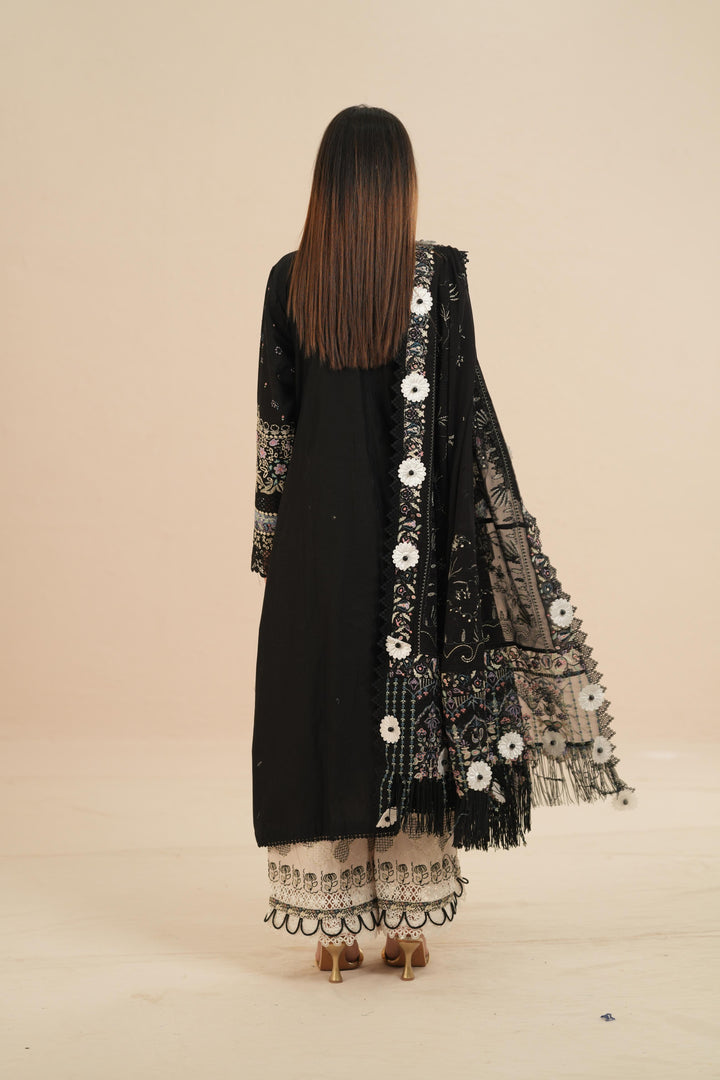 Meravi - Suffuse Embroidered Lawn Stitched