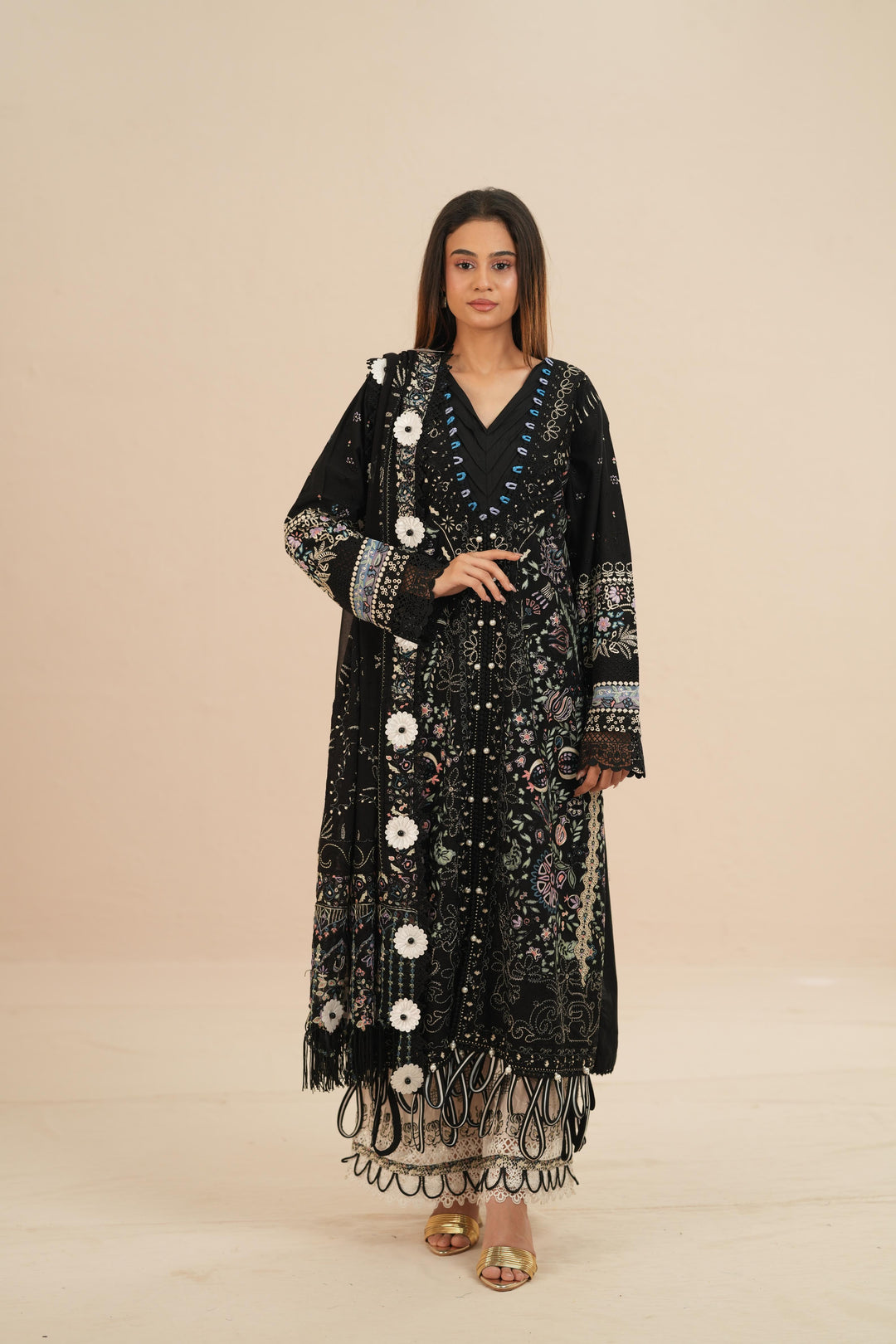 Meravi - Suffuse Embroidered Lawn Stitched
