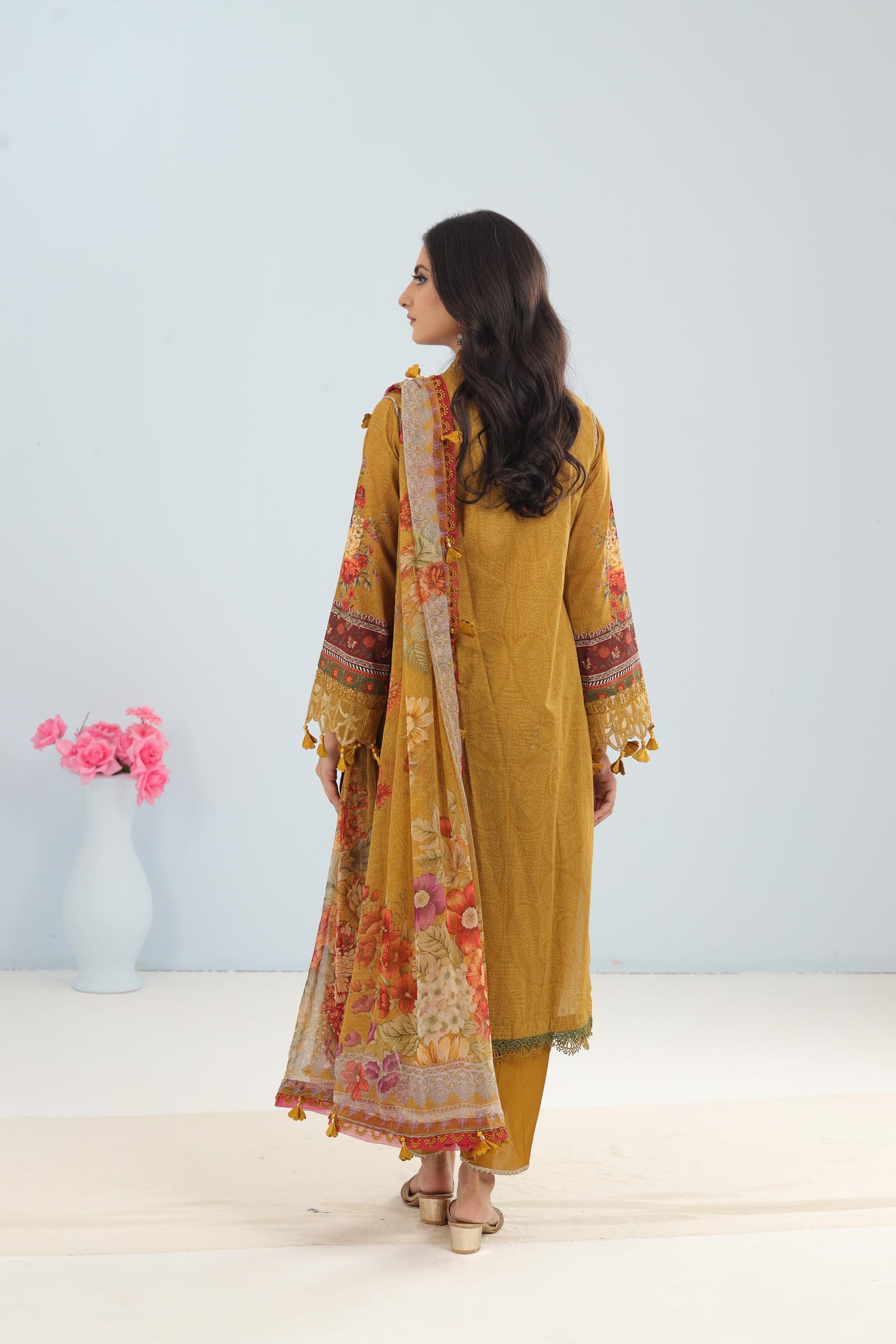 Lawn Golden Stitched Suit - Maria B