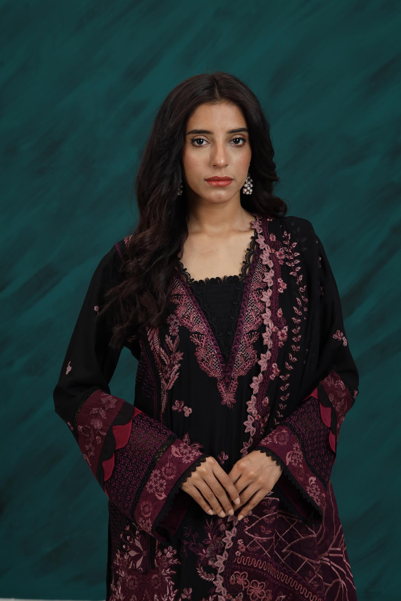 Karandi Black Stitched Suit - Nureh