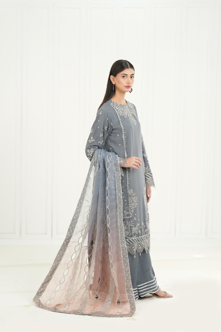 Nilmah - Zarif Bayaan Formals Stitched