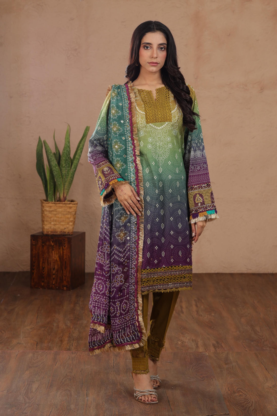 NS-132 - Nureh Bazaar Luxury Lawn