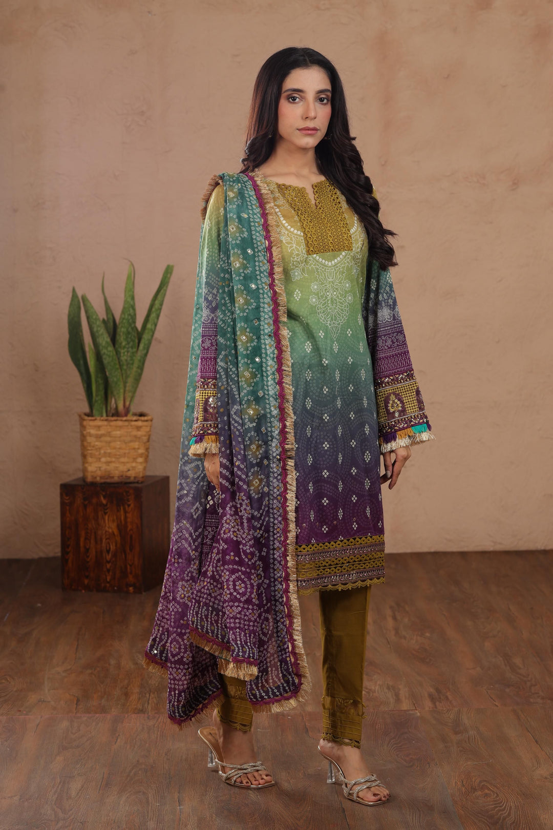NS-132 - Nureh Bazaar Luxury Lawn