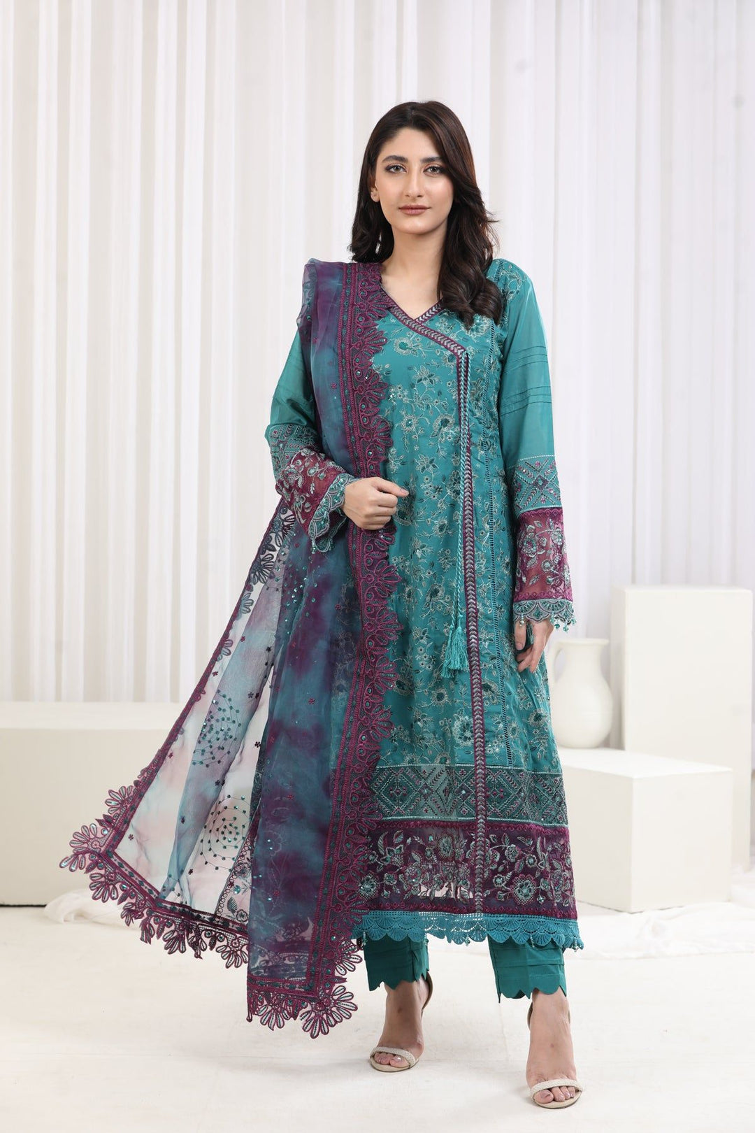 NS-81 - Nureh Swiss Lawn Collection