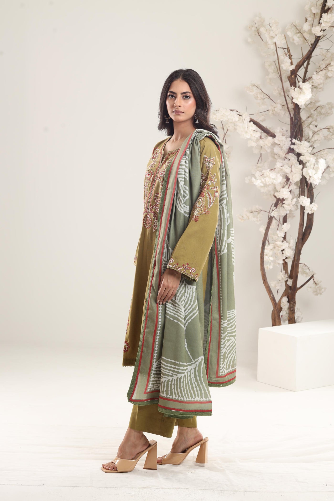 Peridot-5A - Coco by Zara Shahjahan Winter Stitched