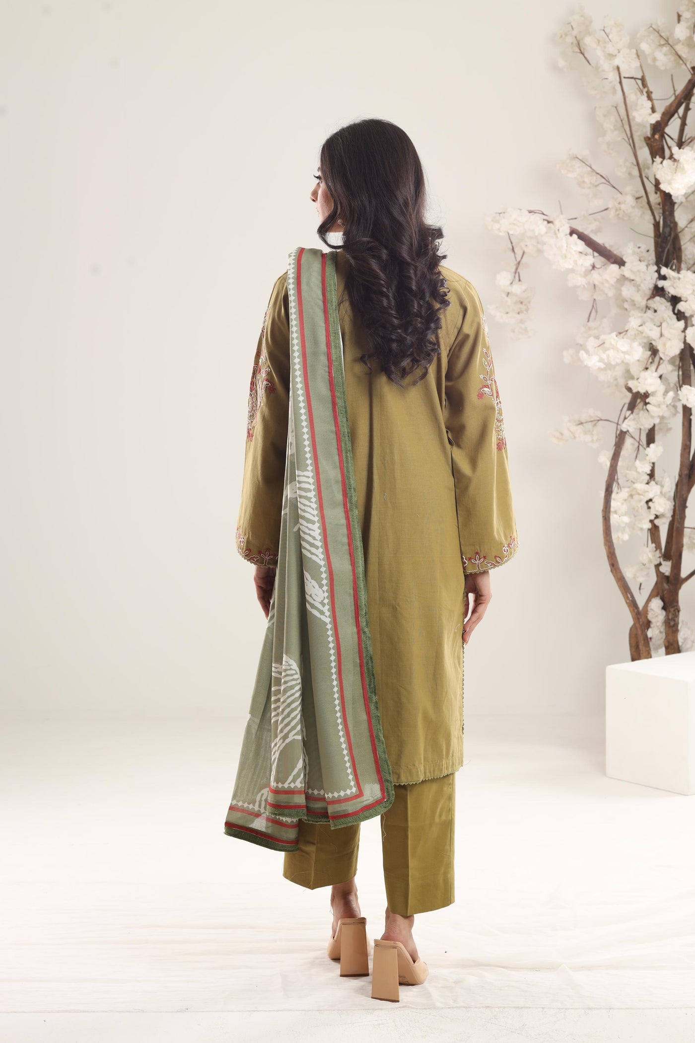 Peridot-5A - Coco by Zara Shahjahan Winter Stitched