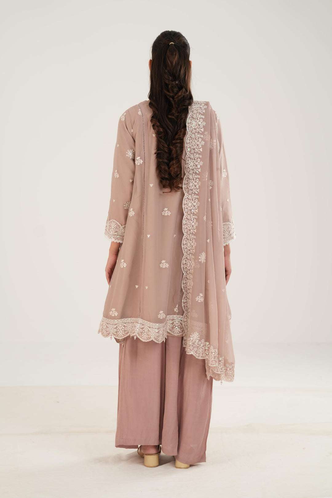 Powder Bloom - Farasha Essence Formals Stitched