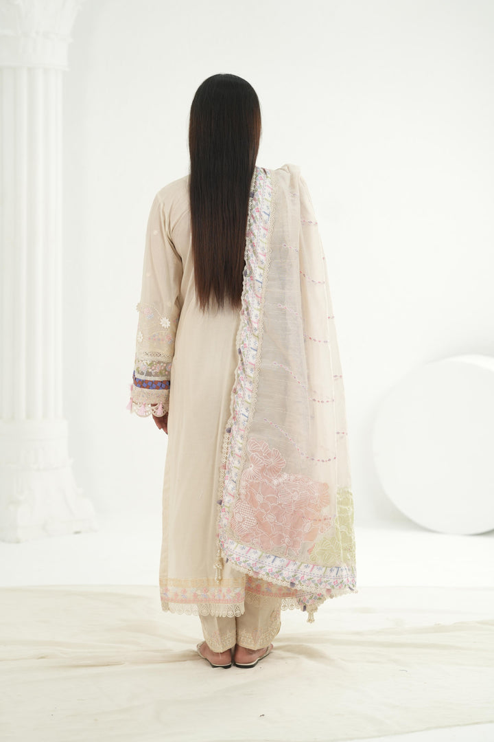 Elma - Qalamkar Festive Lawn '26 Stitched