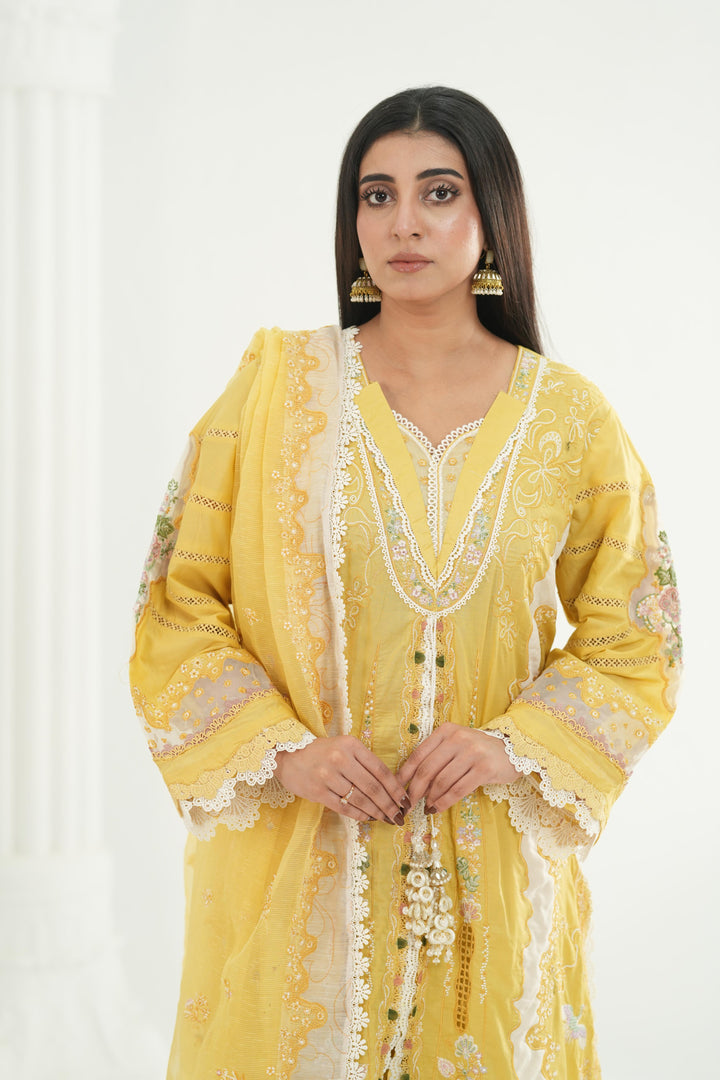 Zaria - Qalamkar Festive Lawn '26 Stitched