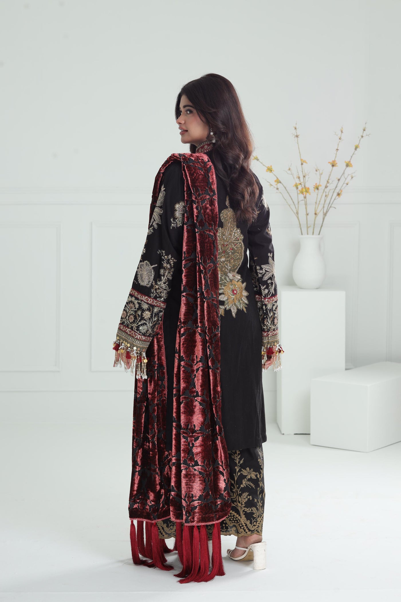 Design 1A - Sana Safinaz Winter Luxury Stitched Collection