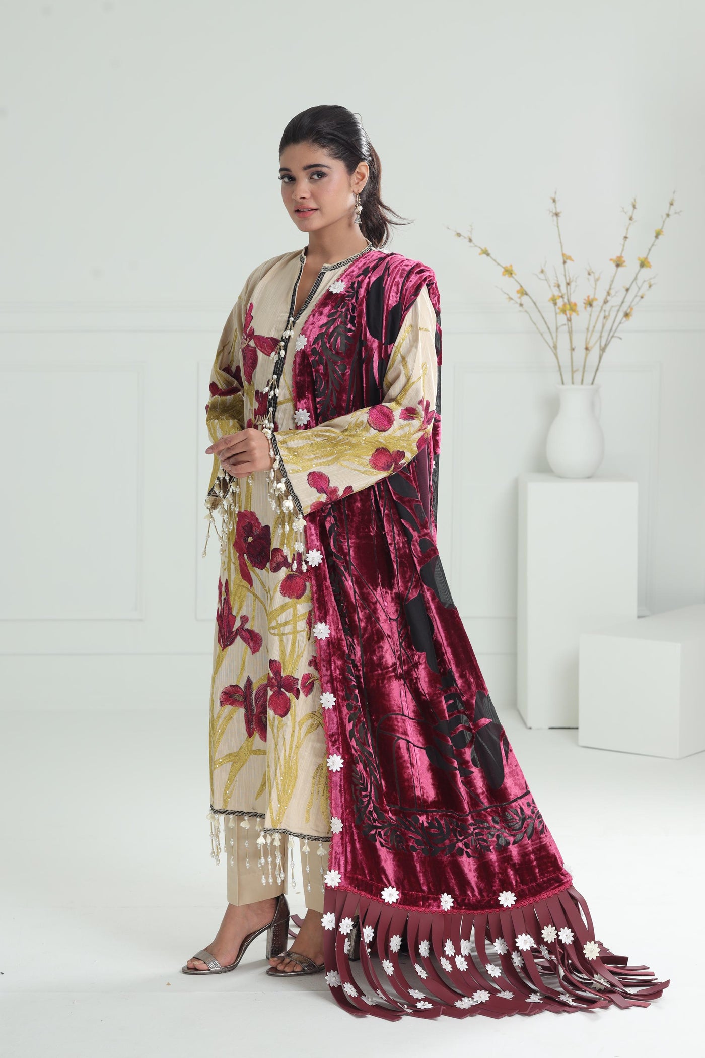 Design 3B - Sana Safinaz Winter Luxury Stitched Collection