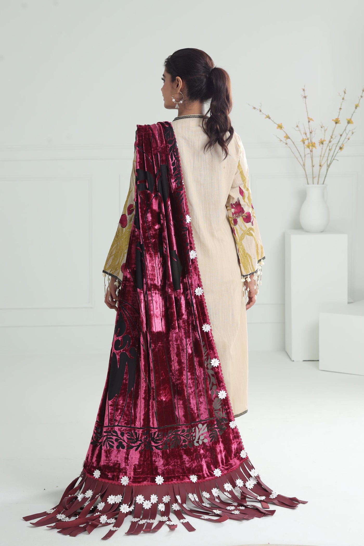 Design 3B - Sana Safinaz Winter Luxury Stitched Collection